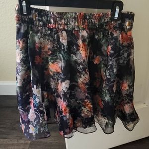 Alice + Olivia Dionne floral mini skirt size 6 NWT